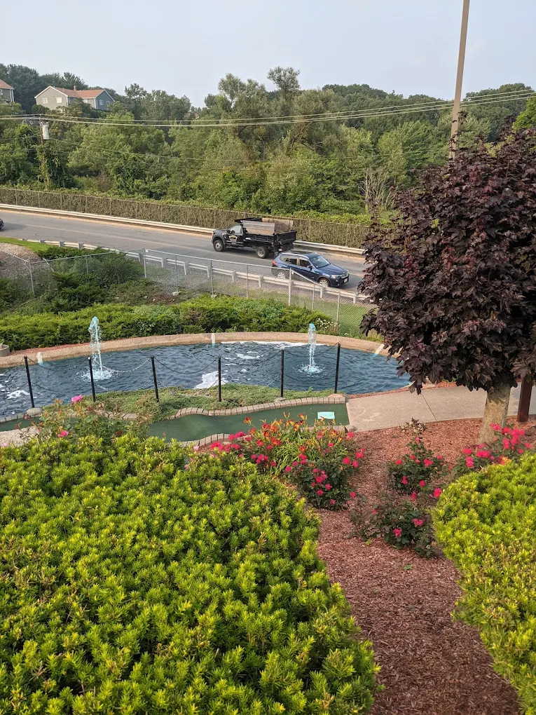 Fountain Pool